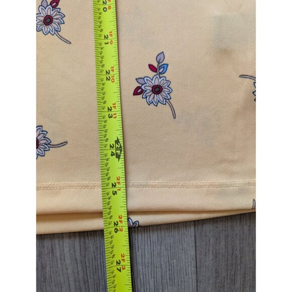 Liz Claiborne Womens Floral Print Blouse Yellow With Keyhole Neckline & Ruffled - Picture 6 of 7